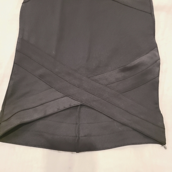 Divided Bandage Dress, 2 - Picture 3 of 4